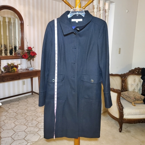 Kenneth Cole Coat - Picture 9 of 10